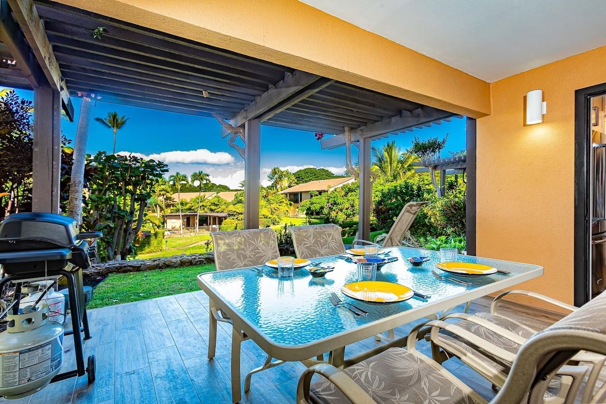 Condo, 1 Bedroom | Outdoor dining