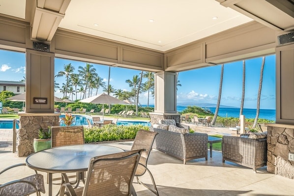 Condo, 1 Bedroom | Dining