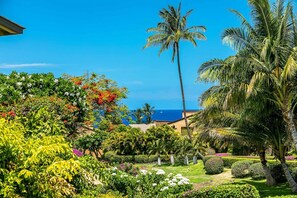 Condo, 1 Bedroom | Property grounds