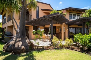 Condo, 2 Bedrooms | Exterior