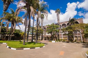Exterior - Orangestar Lodge  (Harare)