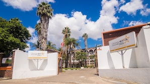 Exterior - Orangestar Lodge  (Harare)