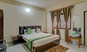 Deluxe Room | Individually furnished, desk, iron/ironing board - Treebo Staying Center (Shillong)
