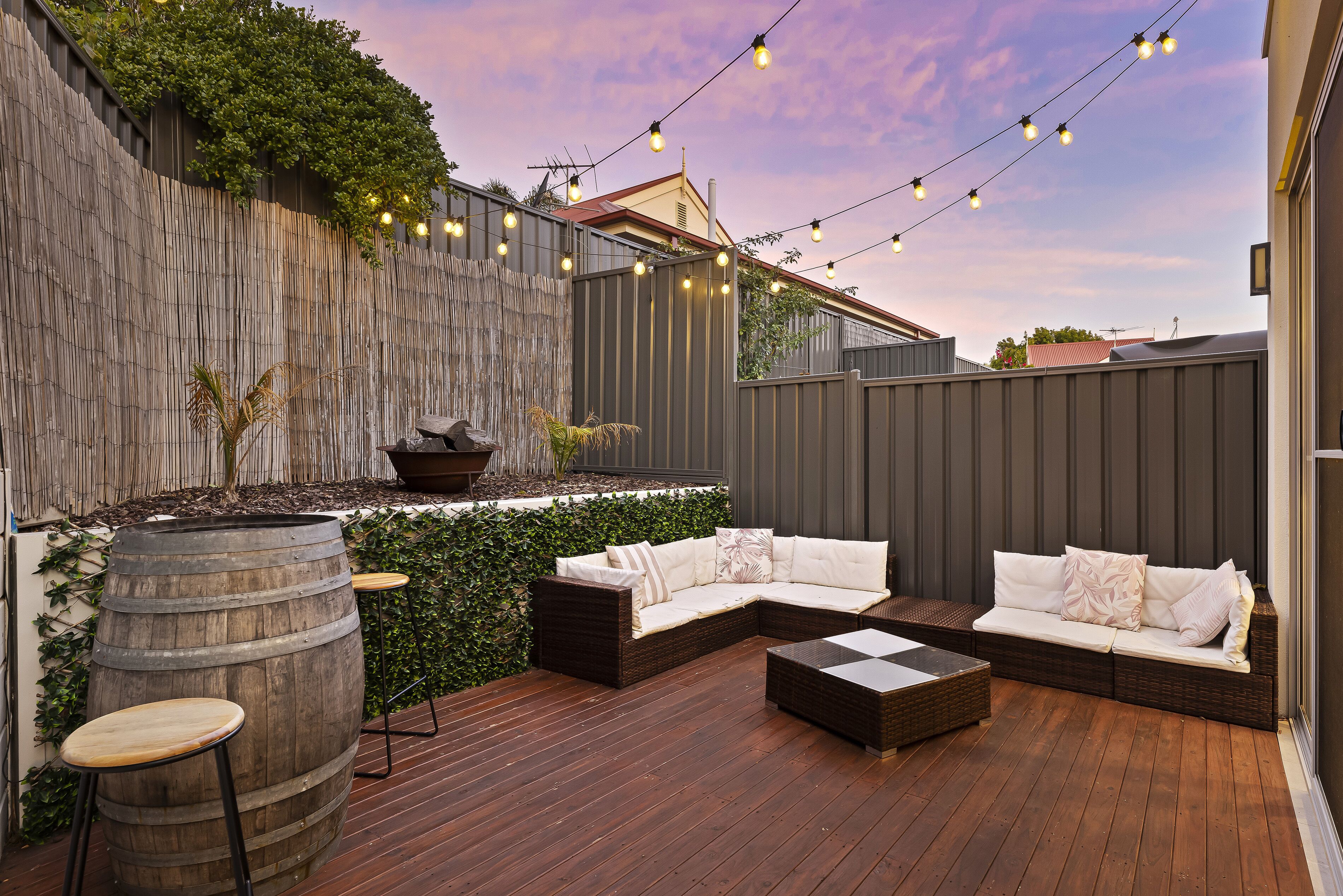 Beautiful new house only 5 minutes walk to the beach!