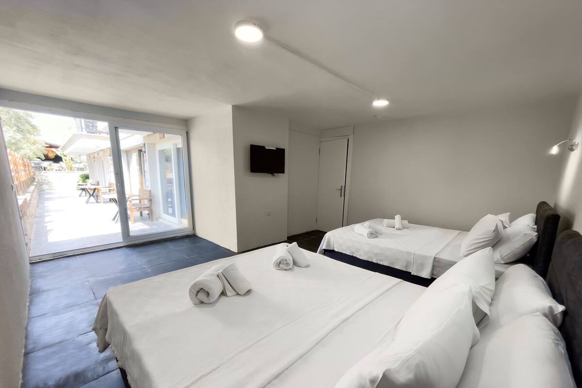 Family Room | Egyptian cotton sheets, premium bedding, soundproofing