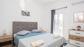 Appartement | Fer et planche à repasser, accès au Wi-Fi (inclus)