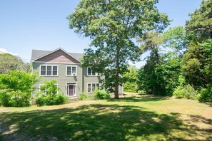 Exterior - Close to Barley Neck Landing! (Orleans)