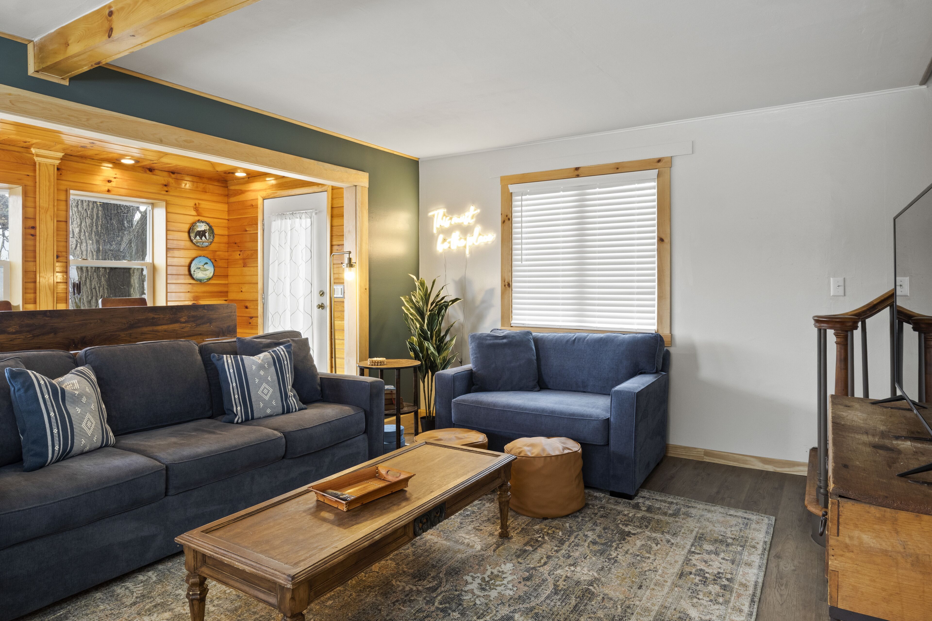 Valley View Game House | Mins to Lake and Ski