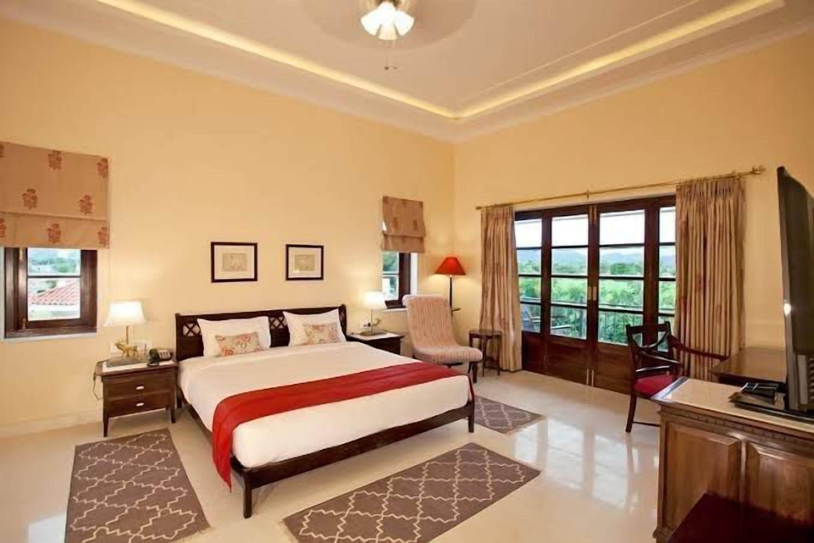 ジュニア スイート | セーフティボックス (室内)、アイロン / アイロン台、WiFi (無料)、ベッドシーツ