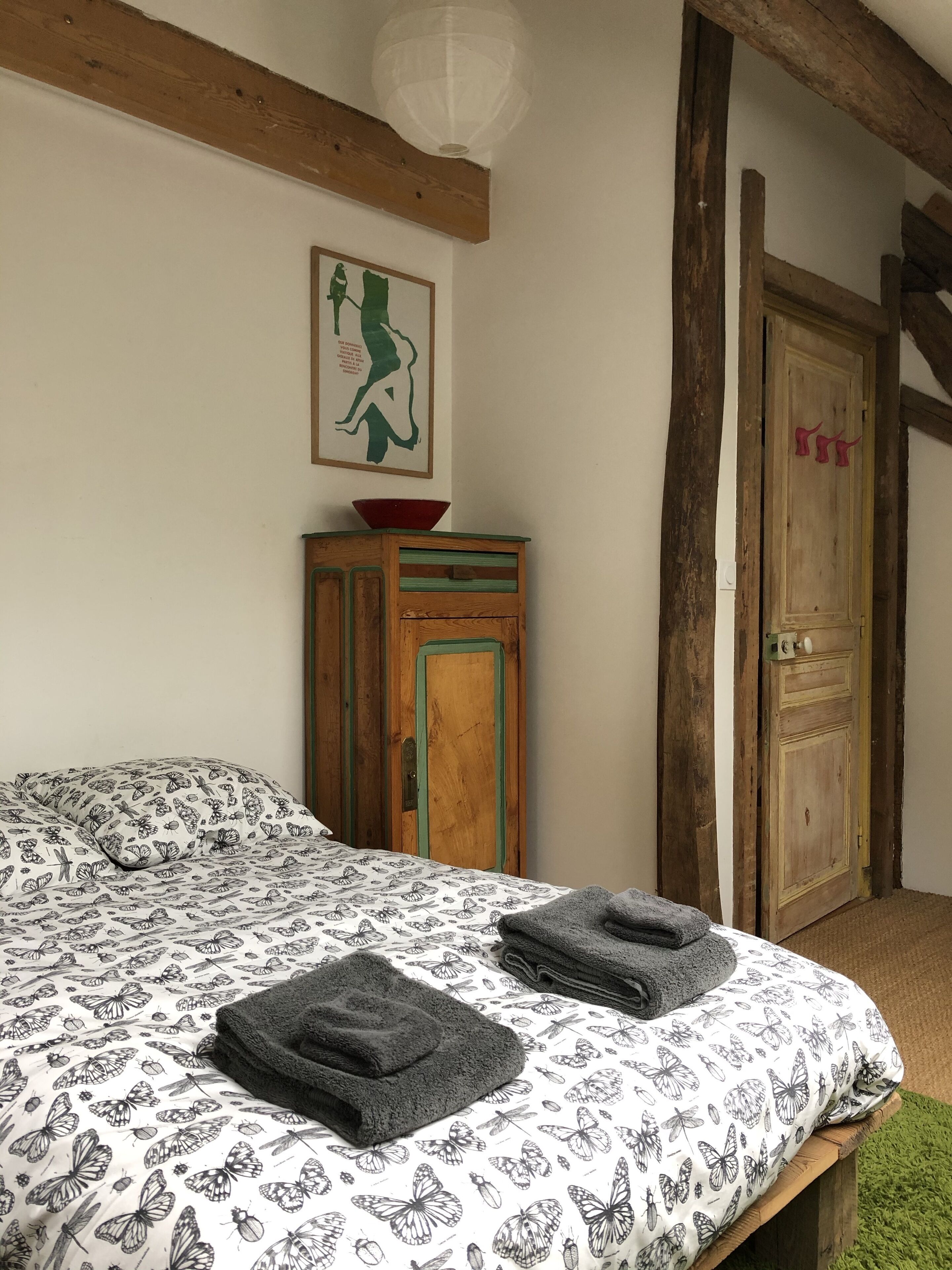 Beautiful artist's house in canalside village