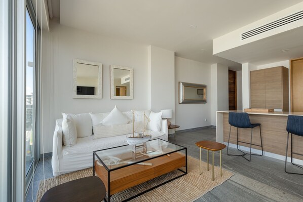 TV - Luxury 3 Br Condo Near the beach (Cancún)