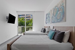 1 habitación, tabla de planchar con plancha, wifi y ropa de cama