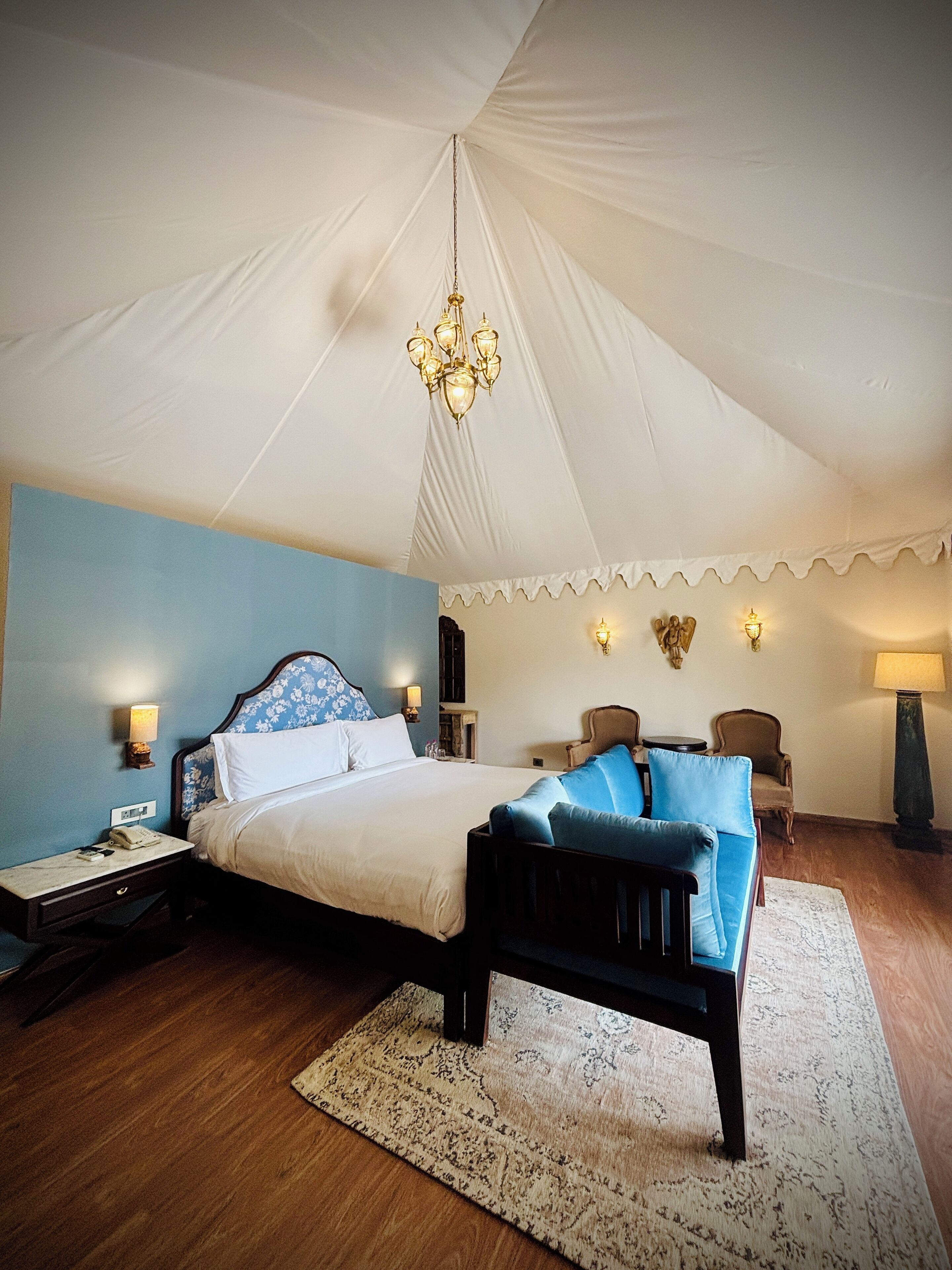 Luxury Room, 1 King Bed | 1 bedroom, premium bedding, minibar, in-room safe