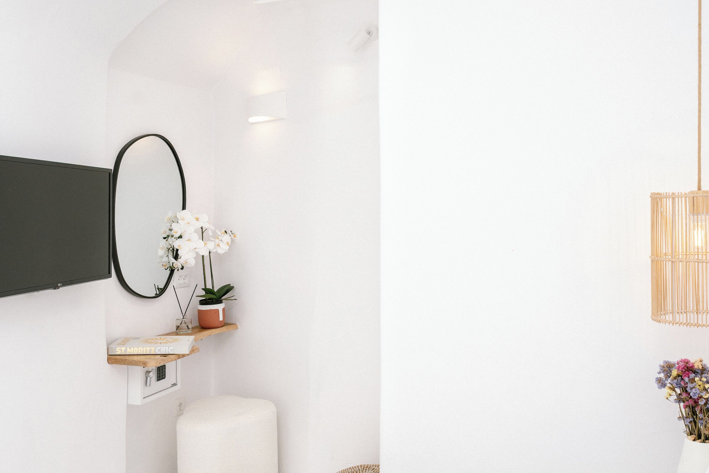 Photo - Nano Oia Canaves