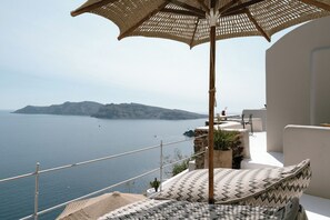 Honeymoon Villa, Jetted Tub, Sea View | Terrace/patio