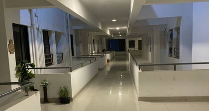 High standard living-5 minutes walk from giga mall