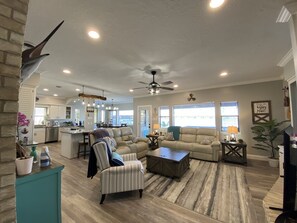 Smart TV, fireplace - Hidden Gem Waterfront home in gated Country Club community on Lake Conroe.   (Montgomery)