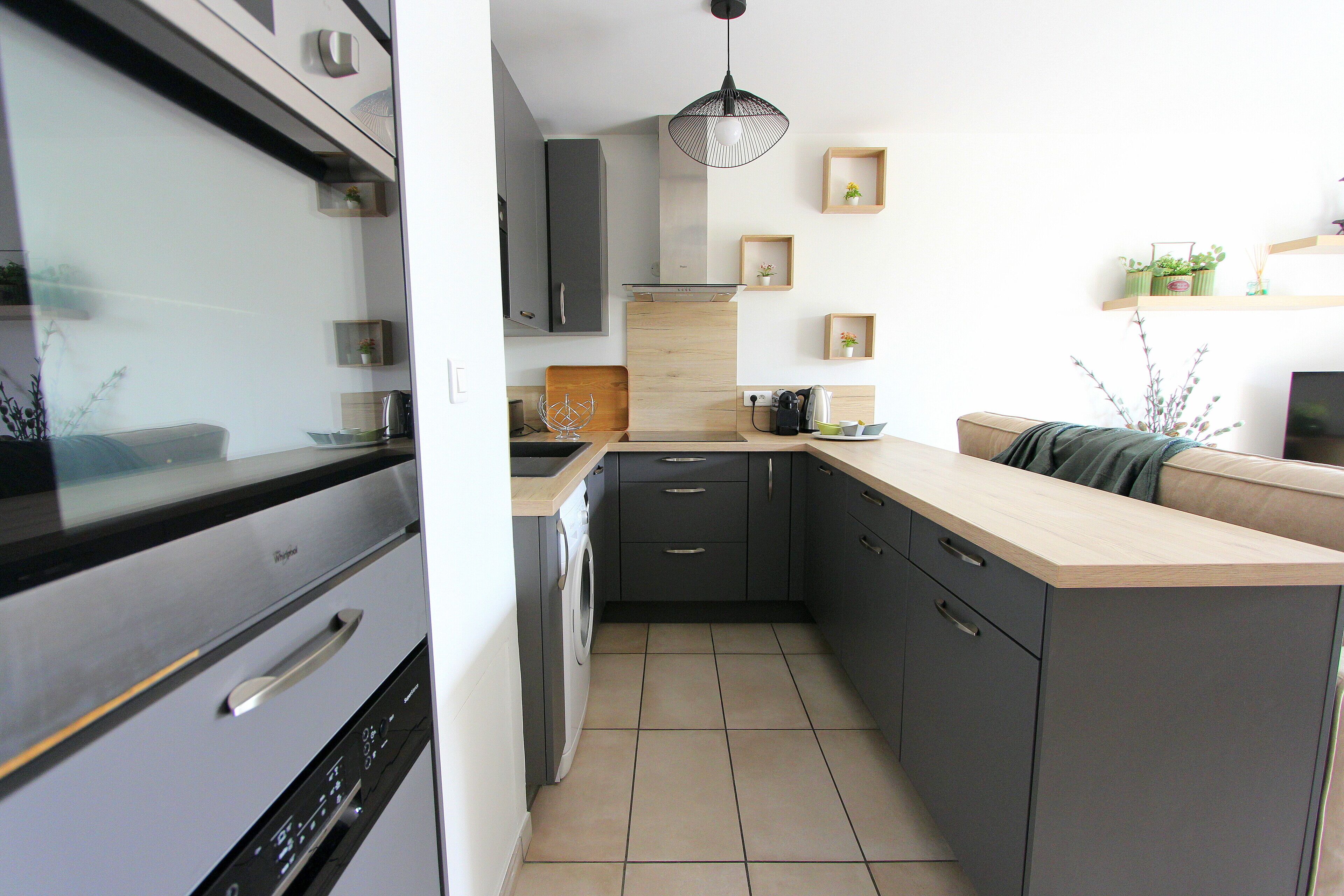 DISNEY5~Disneyland Paris/Val d'Europe ~ 6 people