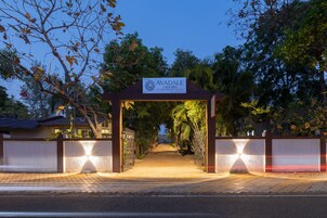 Fachada de la propiedad