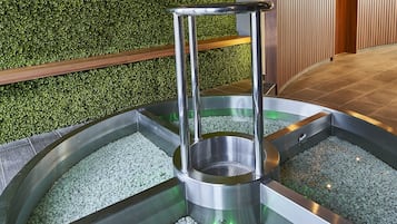 Sauna, bain Ă  remous, hammam, soins corporels