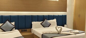 Kiara Eshosans Palace 