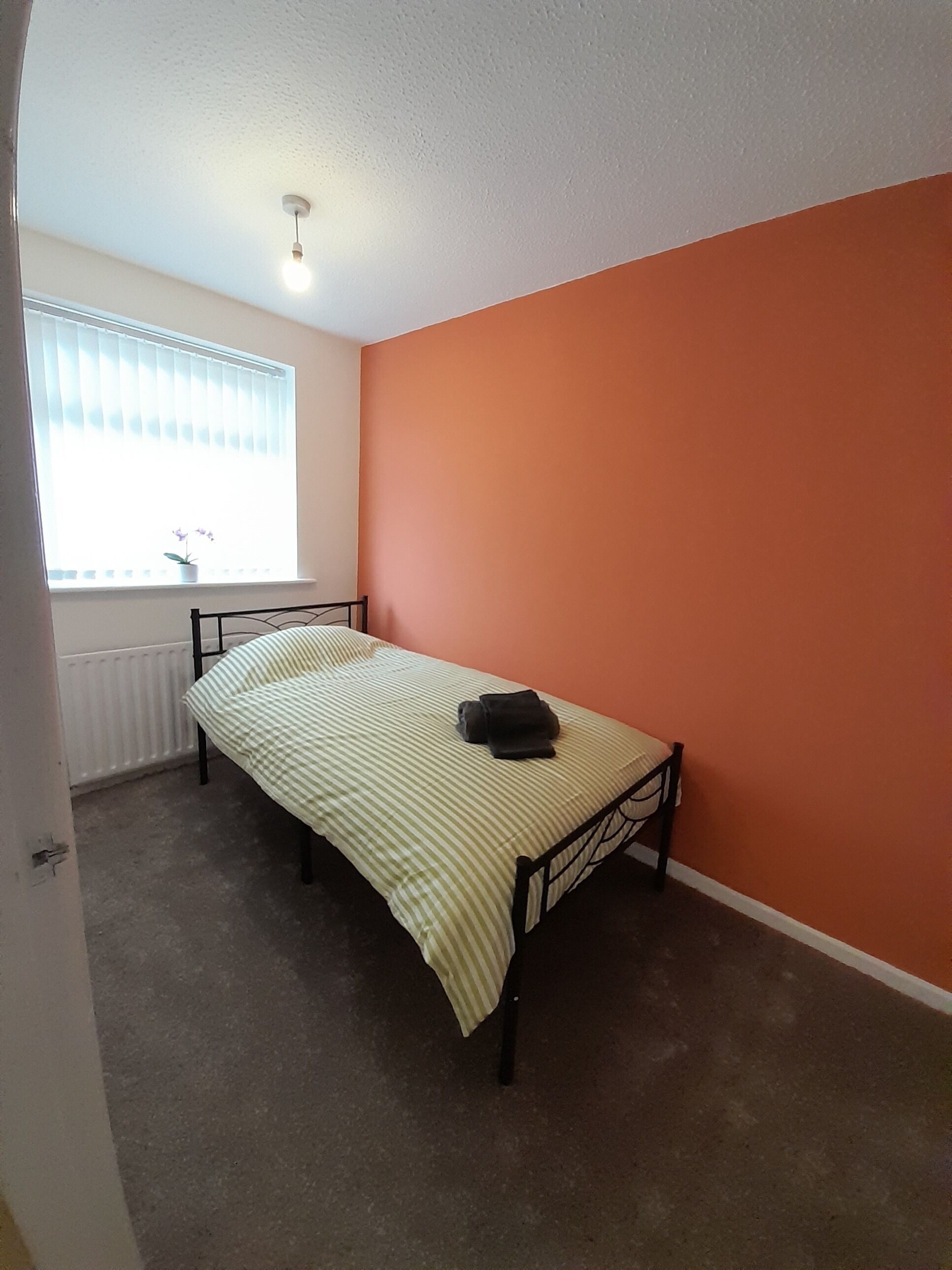 Entire 2Bedroom House Manchester