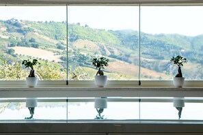 Outdoor treatment areas, Turkish bath, hydrotherapy, aromatherapy - Colle Serrano Relais & SPA (Ripatransone)