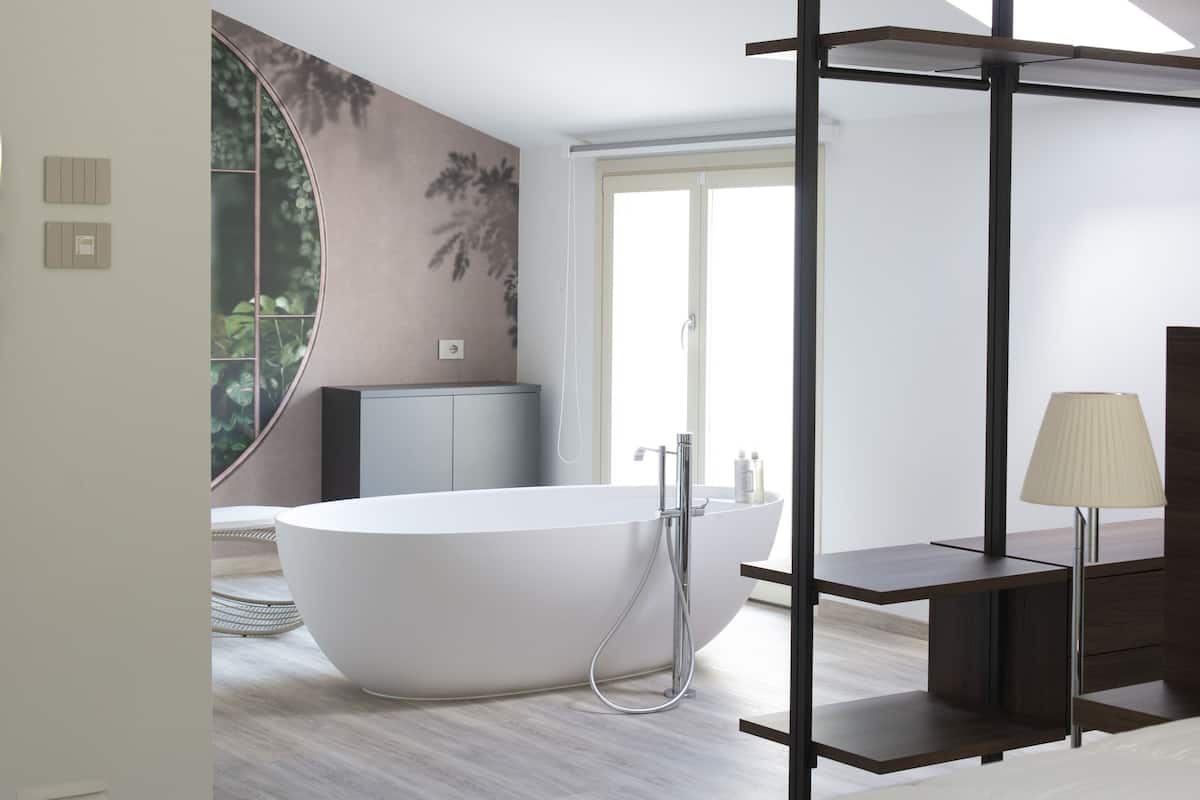 Luxury Studio Suite | Minibar, desk, laptop workspace, free WiFi