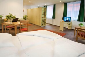 Quarto família | Wi-Fi de cortesia, roupa de cama