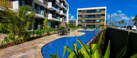 3 outdoor pools, pool umbrellas, pool loungers