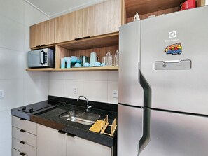 Studio | Eigene Küche | Kühlschrank, Mikrowelle, Kochgeschirr/Geschirr/Besteck