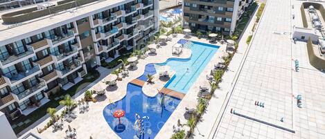 3 outdoor pools, pool umbrellas, sun loungers