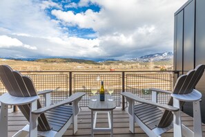 Property grounds - New Listing - The Summit! Brand New Luxury Townhome-Air Conditioning (Ridgway)