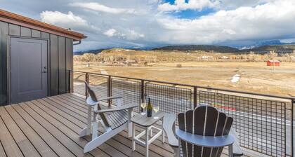 New Listing - The Summit! Brand New Luxury Townhome-Air Conditioning