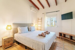 5 slaapkamers, een kluis op de kamer, een strijkplank/strijkijzer