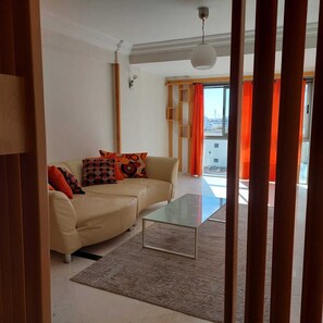 TV - Luxury Apartment Heart, Tangier Downtown. Swiming Pool. (Tangier)