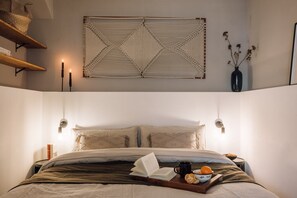 Iron/ironing board, WiFi, bed sheets - Aze - Studio with lake access in Charlottenburg (Berlin)