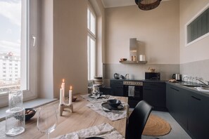 Kühlschrank, Ofen, Herdplatte, Geschirrspüler