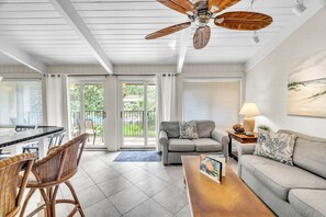 Smart TV - OCEANFRONT VILLA  W/POOL ACCESS, WALK TO COLIGNY, HILTON HEAD (Hilton Head Island)