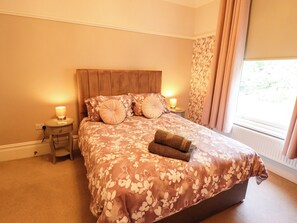 4 bedrooms, individually decorated, individually furnished, free WiFi - 105 Spilsby Road (Boston)