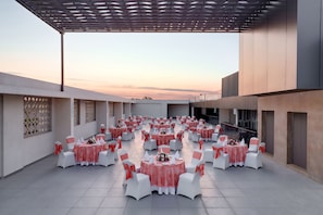 Banquet hall - Lemon Tree Hotel Agra (Agra)