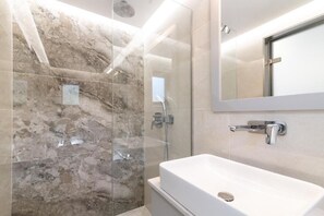 Shower, hair dryer, bathrobes, slippers