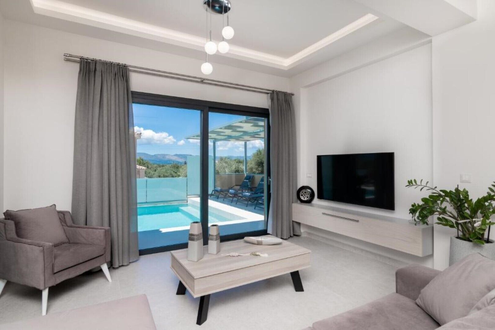 Romanza II Luxury Villa<br><br> Leisure In Seclusion