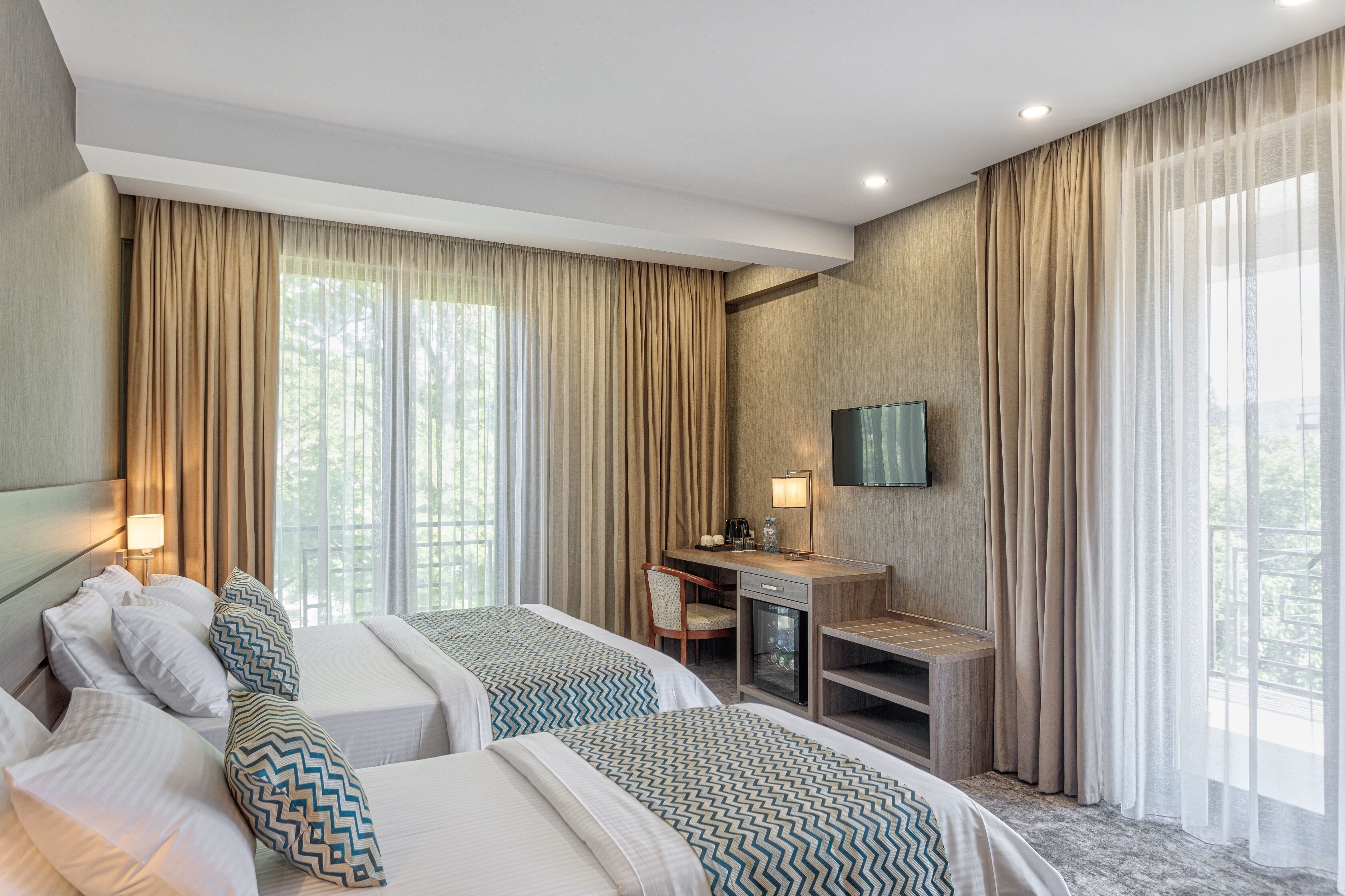 Family Room | Hypo-allergenic bedding, desk, laptop workspace, soundproofing