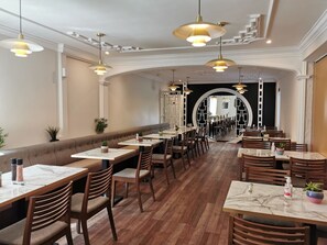 Desayuno a la carta incluido todos los días 