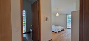 4 dormitorios, tabla de planchar con plancha, wifi y ropa de cama