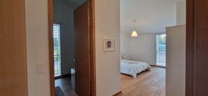 4 bedrooms, desk, iron/ironing board, free WiFi - Wonderful cozy apartment very well located (Gurmels)