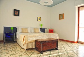 1 sovrum, strykjärn/strykbräda, gratis wi-fi och sängkläder