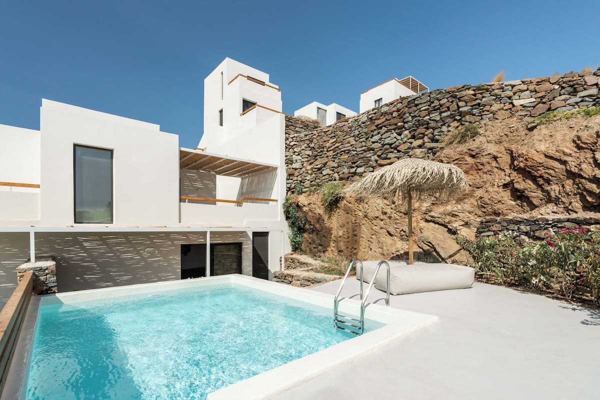 Premier Villa with Private Outdoor Pool and Partial Sea View | Terrazza/patio