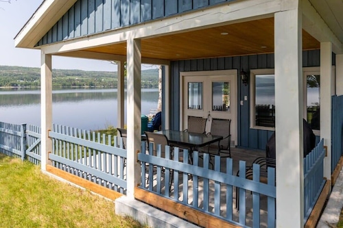 Domaine Bleu - Lakefront & Private Beach